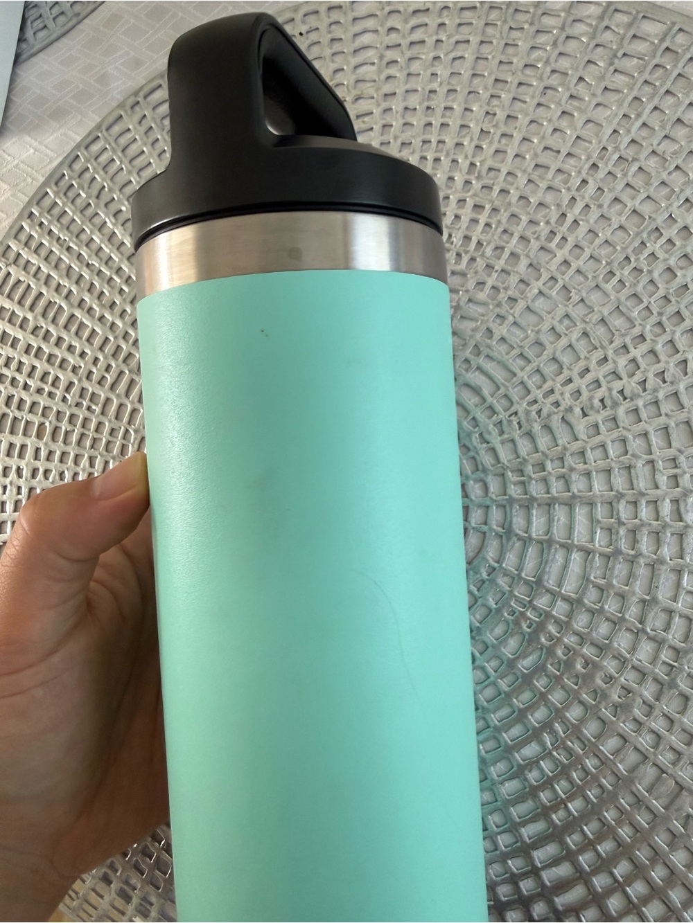 Yeti Rambler 18oz - Picture 3 of 3